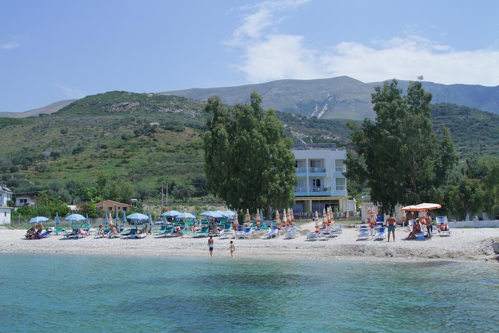 Hotel Garden Radhimë Buitenkant foto